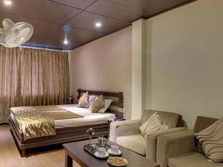 The Corner Hotell Nainital Exteriör bild