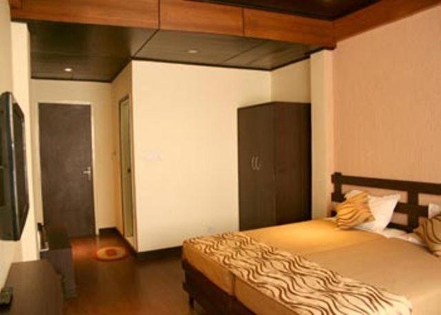 The Corner Hotell Nainital Rum bild
